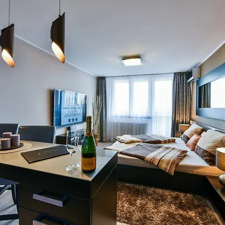 Luxury אוסטרבה